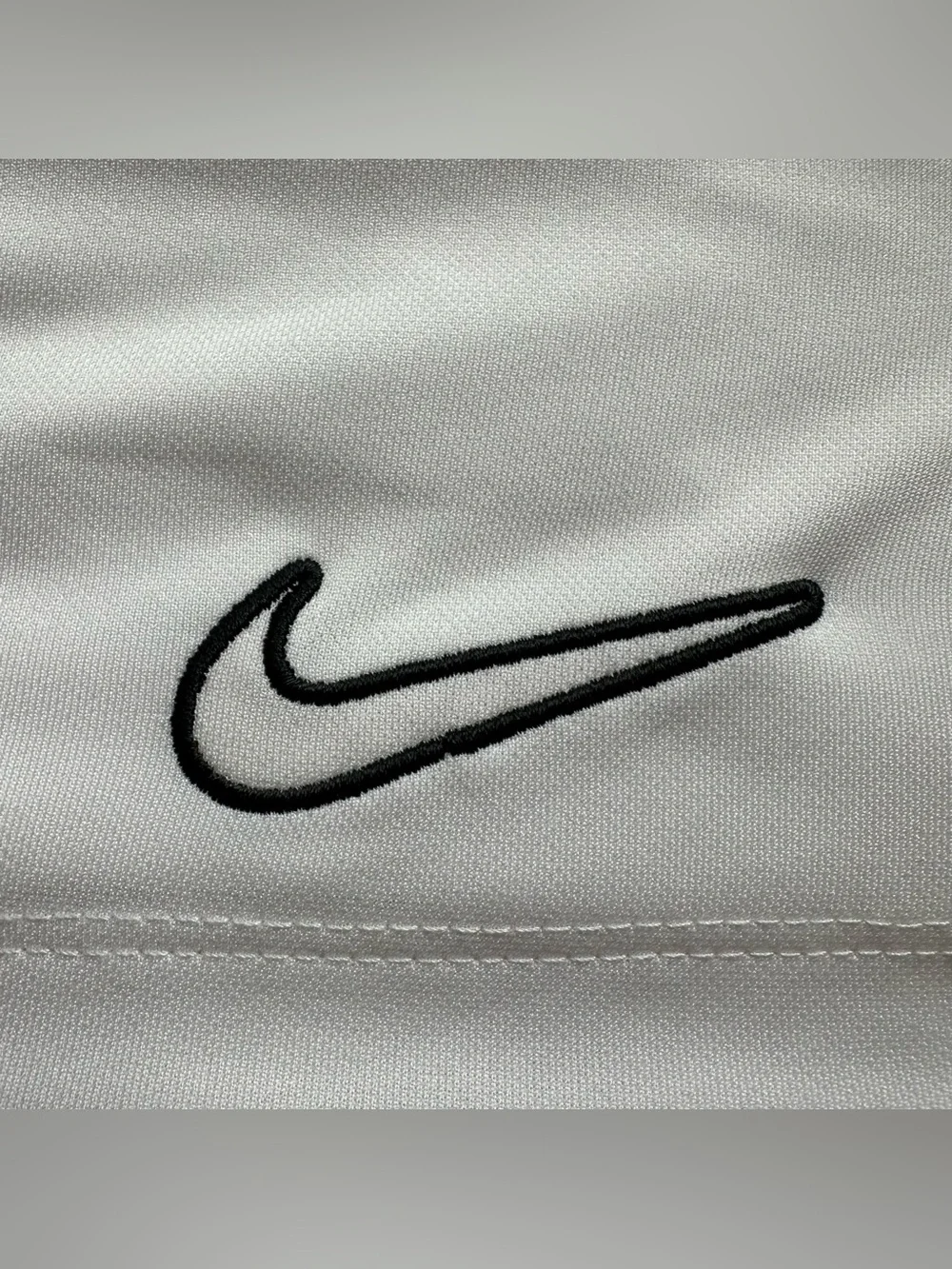 Nike Dri-FIT Boys White/Black Mesh Athletic Shorts Drawstring L A239
